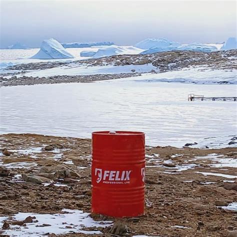 Как автолюбителям и бизнесу выбрать качественные смазочные материалы